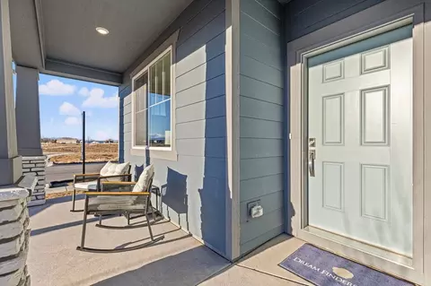 Exterior - 204 Sugar Beet Ln, Berthoud, CO 80513 photo 6 of 14