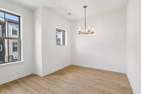 Dining - 19712 Misty Moss Sq, Ashburn, VA 20147 photo 1 of 2