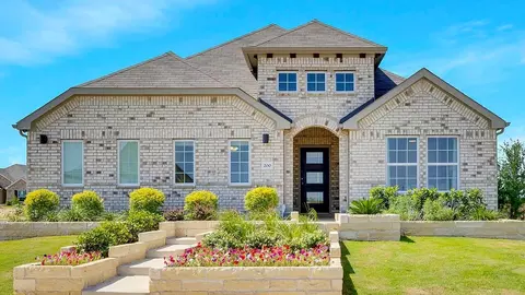 116 Crow Valley Dr, Jarrell, TX 76537