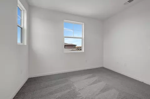 Bedroom - 5733 Pathway Dr, Fairfield, CA 94533 photo 11 of 32