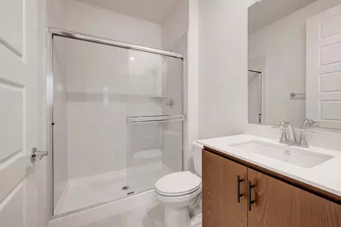 Bath - 5733 Pathway Dr, Fairfield, CA 94533 photo 1 of 15