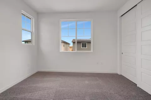 Bedroom - 5733 Pathway Dr, Fairfield, CA 94533 photo 13 of 32