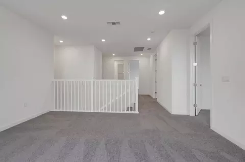Entry Way - 5733 Pathway Dr, Fairfield, CA 94533 photo 2 of 12