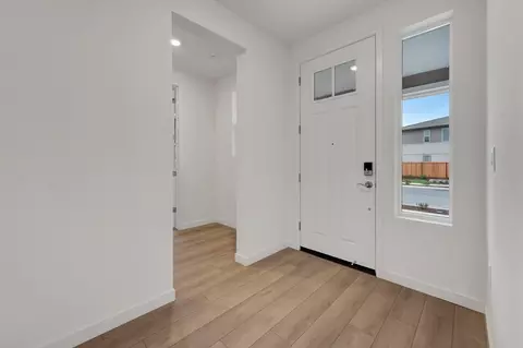 Entry Way - 5733 Pathway Dr, Fairfield, CA 94533 photo 1 of 12
