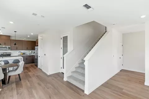 Entry Way - 5733 Pathway Dr, Fairfield, CA 94533 photo 4 of 16