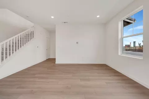 Living - 5733 Pathway Dr, Fairfield, CA 94533 photo 1 of 12