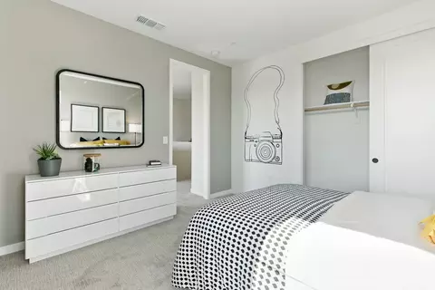 Bedroom - 5733 Pathway Dr, Fairfield, CA 94533 photo 5 of 23