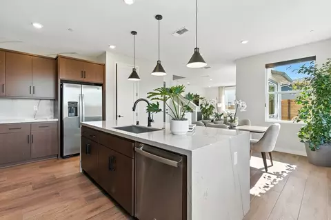 Kitchen - 5733 Pathway Dr, Fairfield, CA 94533 photo 2 of 15