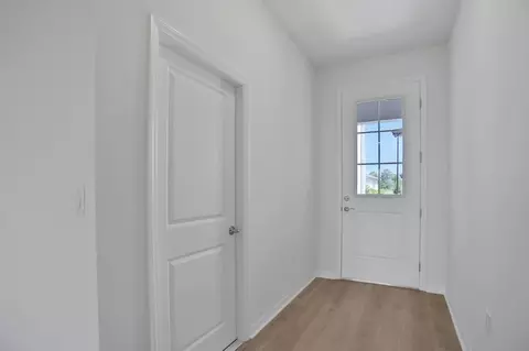 Entry Way - 7570 Sea Oak Ct, Parrish, FL 34219 photo 2 of 2