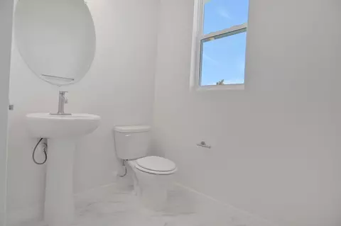 Bath - 7570 Sea Oak Ct, Parrish, FL 34219 photo 1 of 6