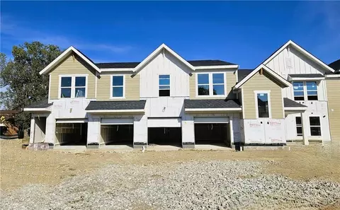420 Pilot Pt, Vandalia, OH 45377