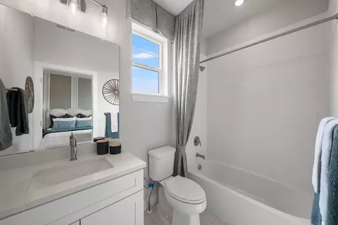 Bath - 16845 Mighty Eagle Ave, Parker, CO 80134 photo 5 of 10