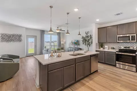 Kitchen - 181 Wind Hl, Jarrell, TX 76537 photo 3 of 6