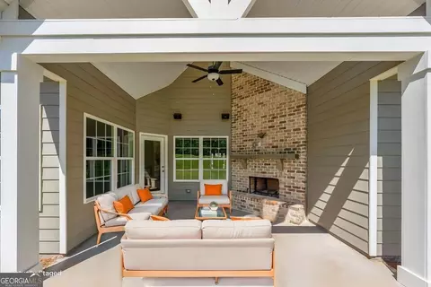 Exterior - 101 Beaver Creek Way, Lagrange, GA 30241 photo 2 of 17