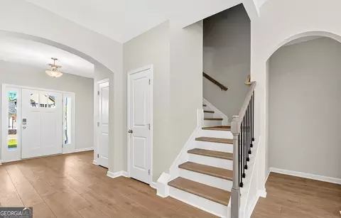 Entry Way - 101 Beaver Creek Way, Lagrange, GA 30241 photo 3 of 4