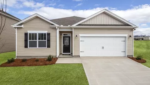 635 Country Oak Dr, Asheville, NC 28804