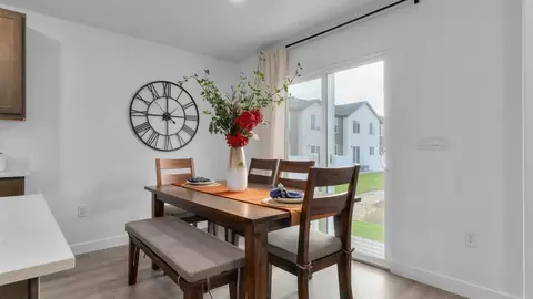 Dining - 718 N 1600 E, Salem, UT 84653 photo 1 of 2