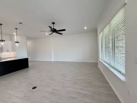Living - 2016 Yarrow, Temple, TX 76502 photo 1 of 3