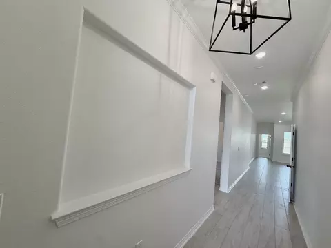 Entry Way - 2016 Yarrow, Temple, TX 76502 photo 2 of 3