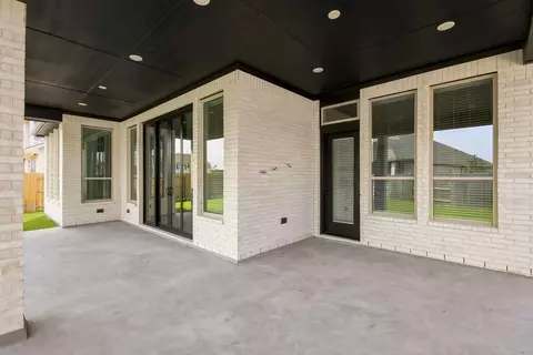Exterior - 17705 Coronation St, Conroe, TX 77302 photo 3 of 4