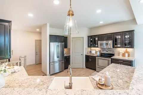 Kitchen - 4327 State Rt 14, Ravenna, OH 44266 photo 1 of 3