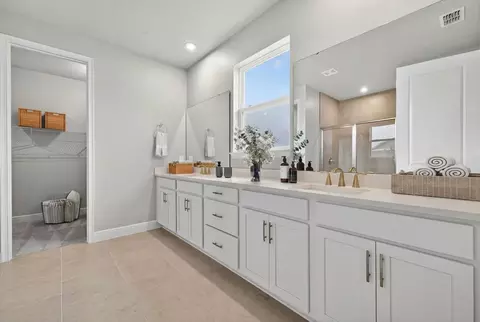 Bath - 13037 Pierce St, Parrish, FL 34219 photo 1 of 3
