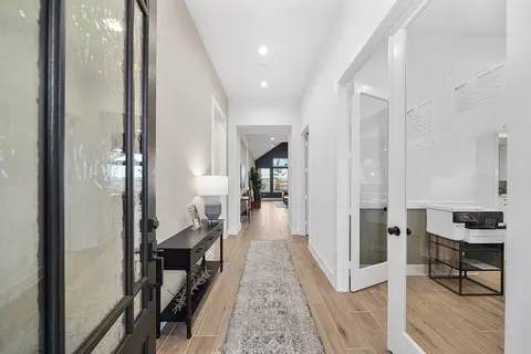 Entry Way - 8407 Shyleaf Ct, Fulshear, TX 77441 photo 1 of 3