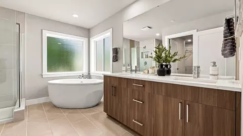 Bath - 9202 NE 186th Pl, Bothell, WA 98011 photo 3 of 5