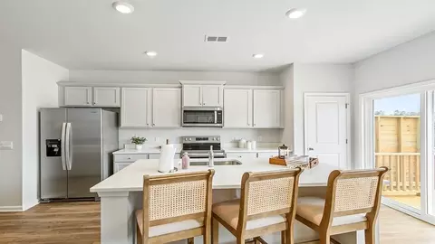 Kitchen - 102 Lakeside Ln, Rincon, GA 31326 photo 3 of 3