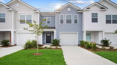 102 Lakeside Ln, Rincon, GA 31326