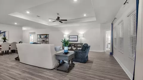 Entry Way - 8792 Phillippi St, Milton, FL 32583 photo 11 of 13
