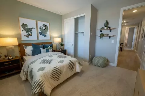 Bedroom - 418 W Flatiron Trl, Apache Junction, AZ 85120 photo 4 of 5