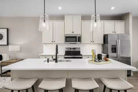 73 Domenica Dr, Moorestown, NJ 08057