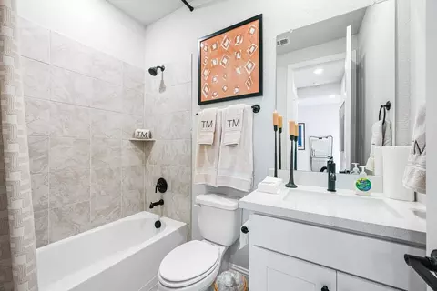 Bath - 2040 Bluestem Rd, Celina, TX 75009 photo 15 of 17