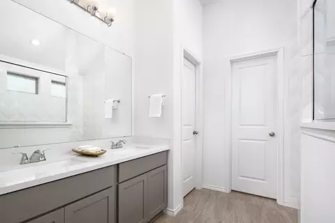Bath - 407 Aztec Cave Dr, New Caney, TX 77357 photo 5 of 5