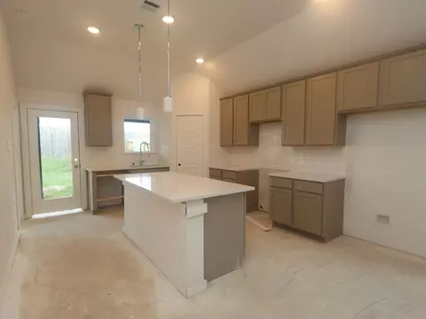 629 Falling Cave Dr, Willis, TX 77378
