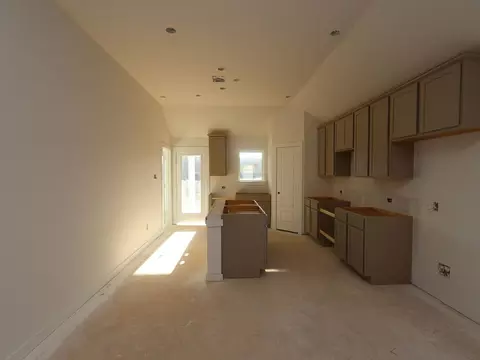 Entry Way - 629 Falling Cave Dr, Willis, TX 77378 photo 2 of 5