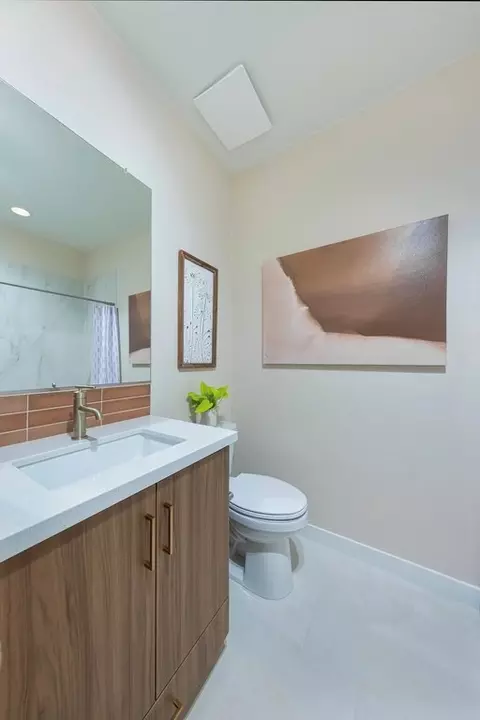 Bath - 588 Propulsion Rd, San Marcos, CA 92078 photo 1 of 2