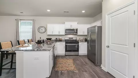 Kitchen - 658 Glacier Rd, Lexington, SC 29072 photo 5 of 7