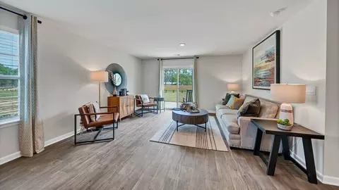 Living - 658 Glacier Rd, Lexington, SC 29072 photo 2 of 3
