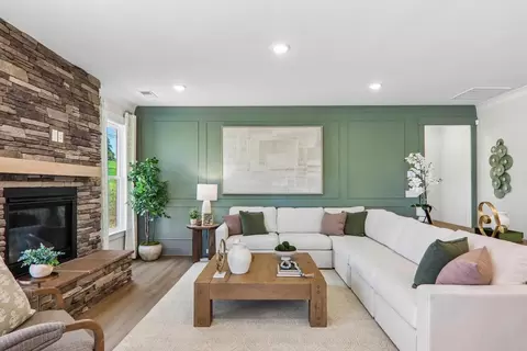 Living - 1229 Carrington Dr, Stanley, NC 28164 photo 5 of 6