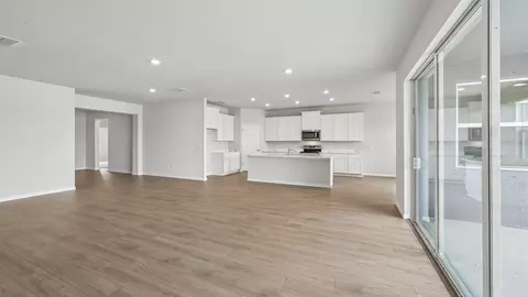 Living - 17325 Whiskey Creek Trl, Parrish, FL 34219 photo 2 of 4