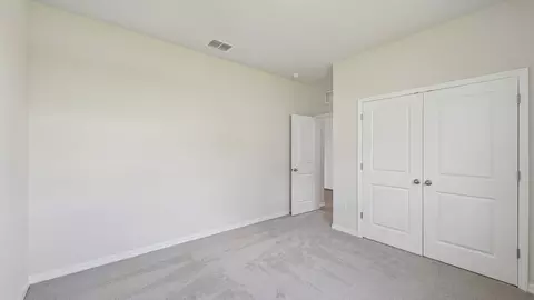Bedroom - 17325 Whiskey Creek Trl, Parrish, FL 34219 photo 2 of 12