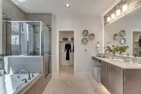 Bath - 2941 S 2425 W, Syracuse, UT 84075 photo 1 of 2
