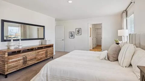 Bedroom - 7331 Babbling Brook Ln, Corryton, TN 37721 photo 2 of 17