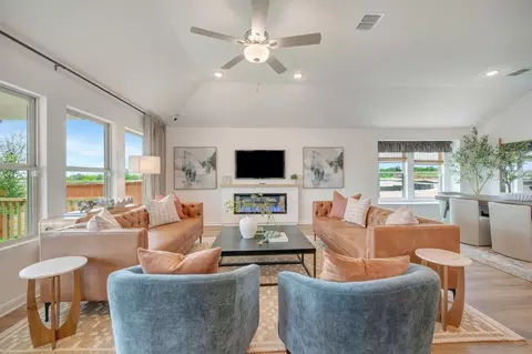 Living - 170 Stabler Sq, Mico, TX 78056 photo 2 of 3