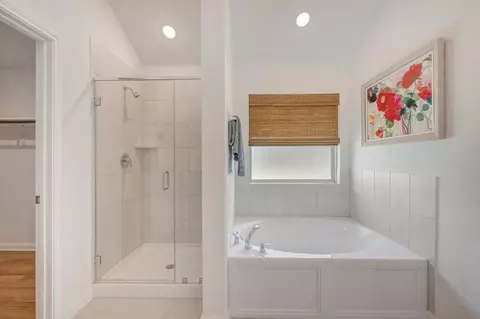 Bath - 170 Stabler Sq, Mico, TX 78056 photo 6 of 7
