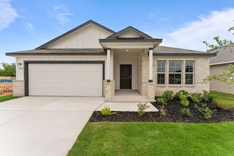 Exterior - 170 Stabler Sq, Mico, TX 78056 photo 7 of 18