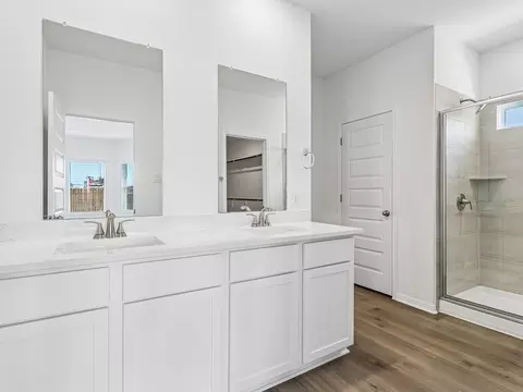 Bath - 233 Antioch Colony Dr, Buda, TX 78610 photo 1 of 3
