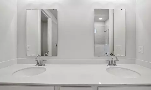 Bath - 557 Waters Edge Dr, Myrtle Beach, SC 29579 photo 4 of 4